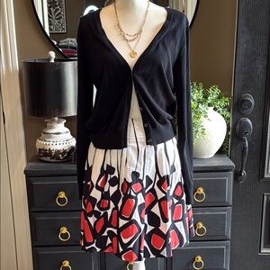 TALBOTS Red Black White Abstract  Print 100% Cotton A-Line Skirt Size 8P